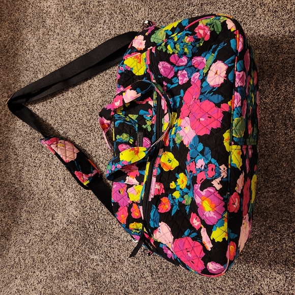 Vera Bradley Handbags - FINAL PRICE Vera Bradley Hilo Meadow weekender travel bag